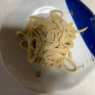 オートミール入り生パスタ